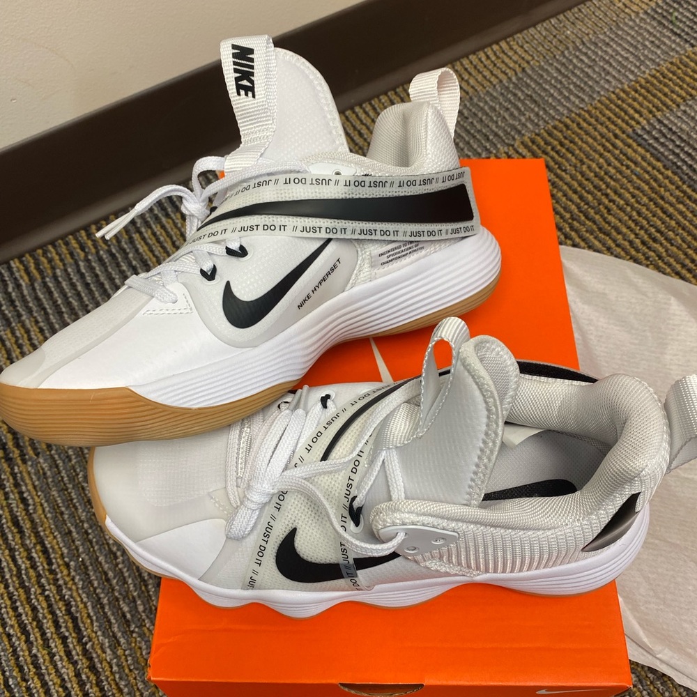 Women’s Nike React Hyperset